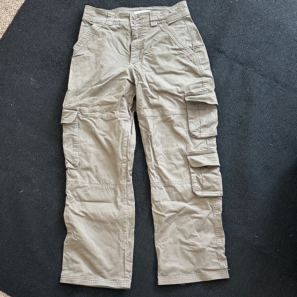 Abercrombie & Fitch Curve Love Straight-Leg Cargo Pants in Light Khaki
